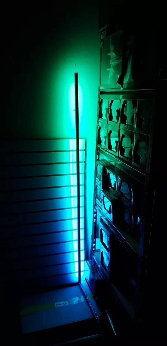 Lámpara De Pie Led Rgb Premium Esquina Multicolor + Control